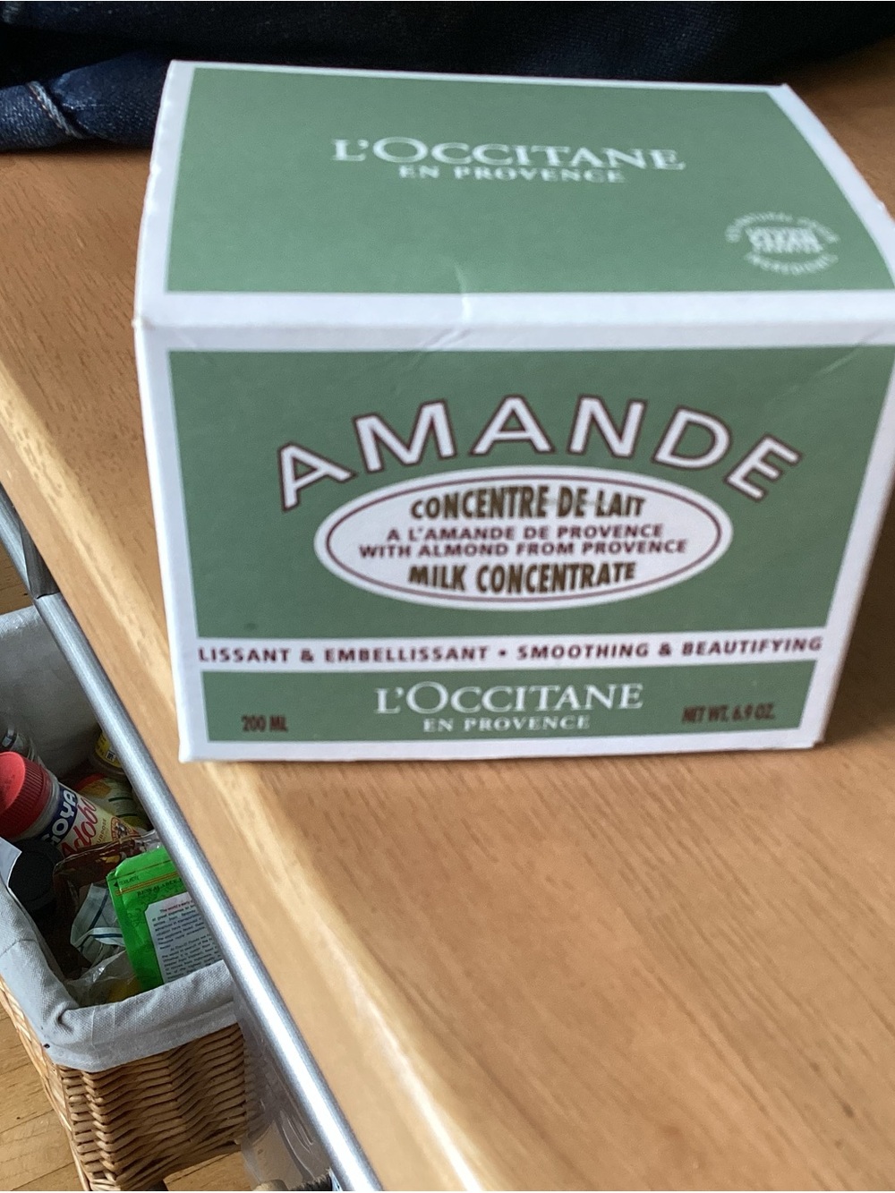 L'OCCITANE Amande Milk Concentrate